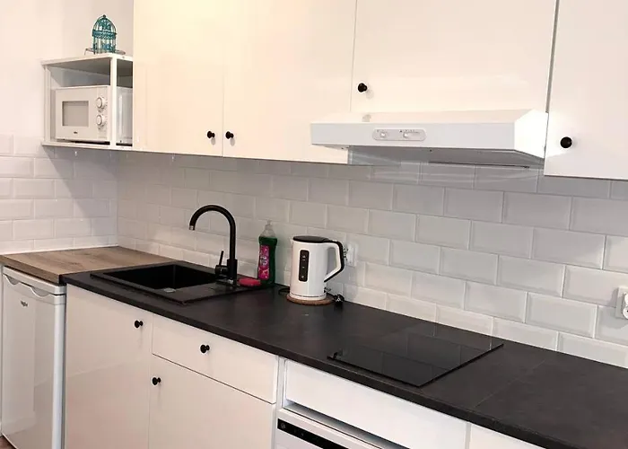 In The Center - Prime Location Apartment